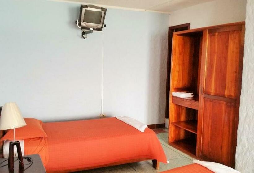 Triple Room Sea View, Hostal Estrella De Mar