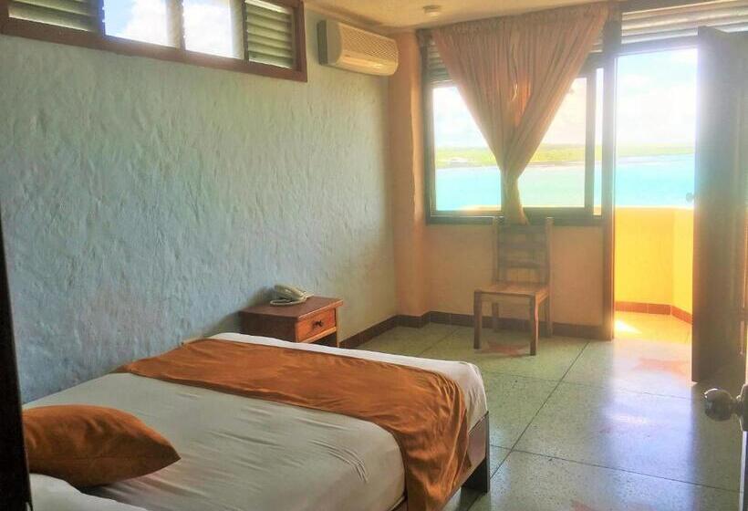 Семейный Номер Вид на Море, Hostal Estrella De Mar
