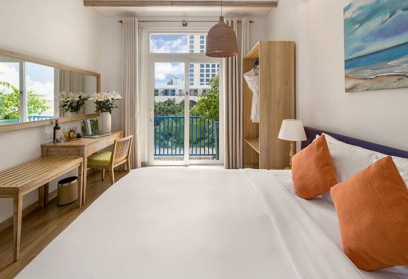 اتاق دلوکس با تخت کینگ و چشم‌انداز شهر, Risemount Premier Resort Danang