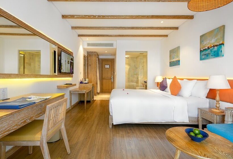 اتاق دلوکس با تخت کینگ و چشم‌انداز شهر, Risemount Premier Resort Danang