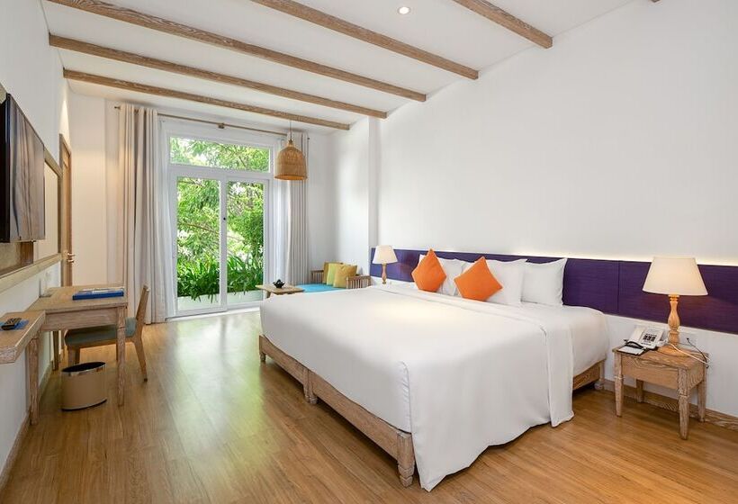 اتاق دلوکس با تخت کینگ و چشم‌انداز شهر, Risemount Premier Resort Danang