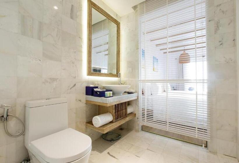 اتاق دلوکس با تخت کینگ و چشم‌انداز شهر, Risemount Premier Resort Danang