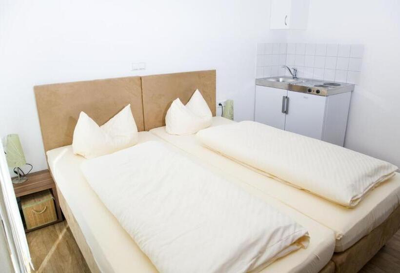 스탠다드 룸 주방구비, Gastehaus Und Fewo Lamm Garni