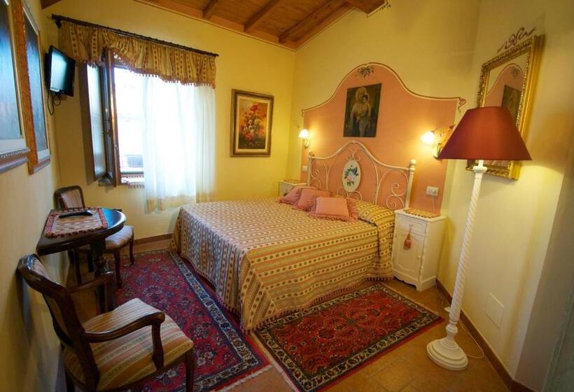 Номер Superior, Torre Sangiovanni Albergo E Ristorante Da Rosary