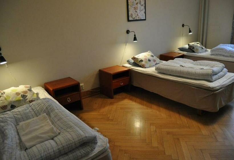 Трехместный Номер Стандарт Совместная Ванная, Carlstad Sport Hostel