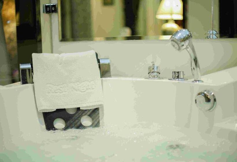 套房, Rest Night Hotel Serviced Apartments  Alhamra