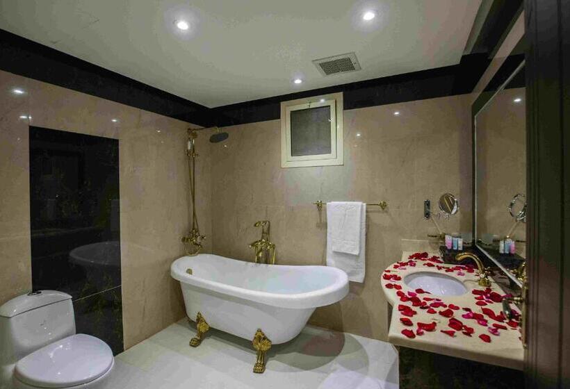 皇家套房, Rest Night Hotel Serviced Apartments  Alhamra
