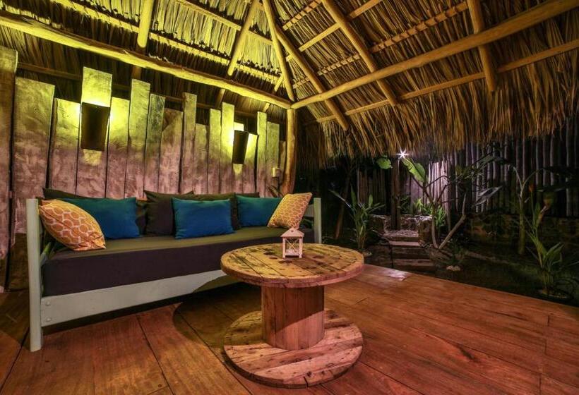 샬레, Glamping Hotel Flor Y Bambu
