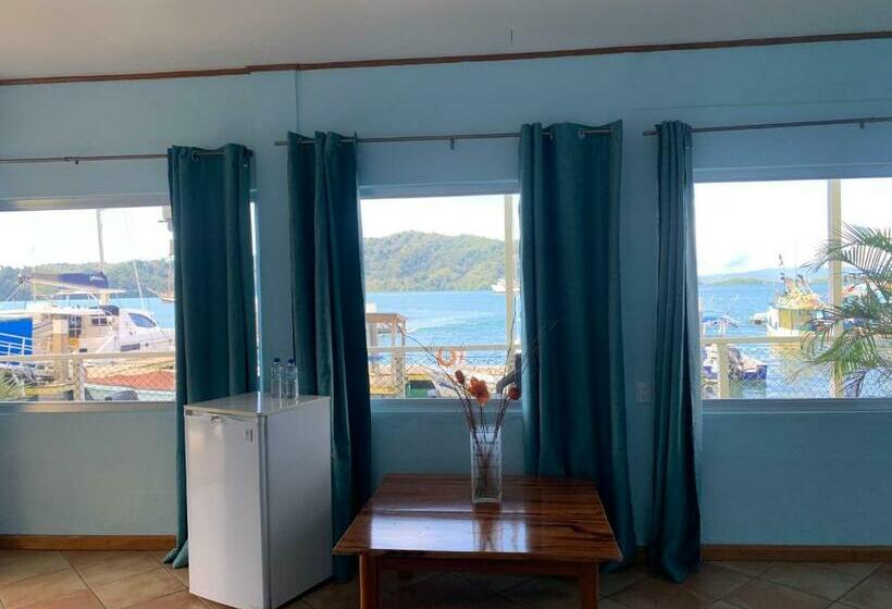 Люкс, Banana Bay Marina