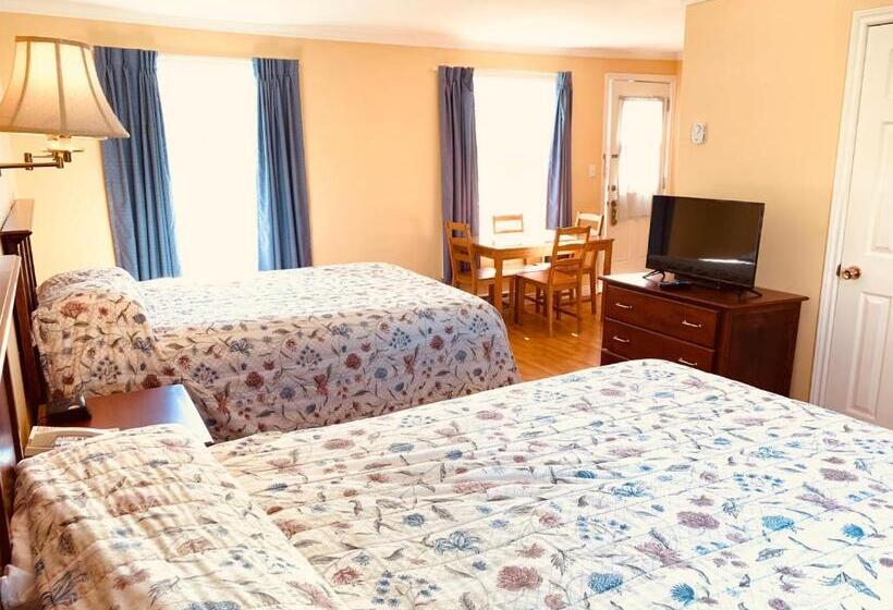 디럭스 스튜디오, The Cavendish Motel
