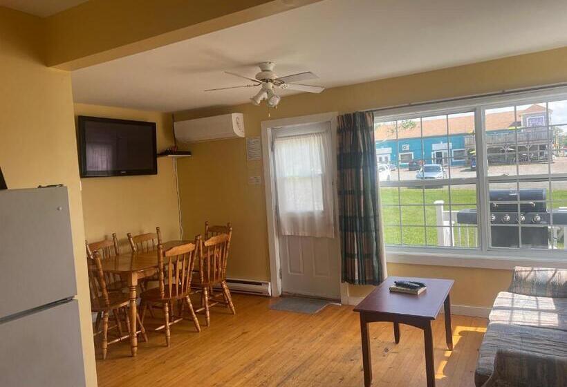 침실 3개 아파트, The Cavendish Motel
