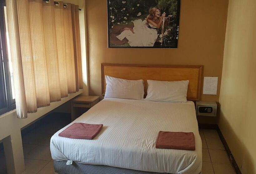 Номер Superior, Sandman Hotel And Sports Bar