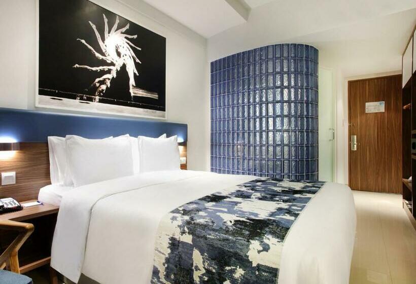 스탠다드 룸 퀸사이즈 침대, Holiday Inn Express Baruna, An Ihg
