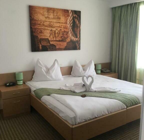 标准间, Pirates Resort