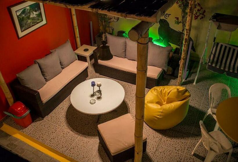 Quarto Estandar, Atenas Backpacker Hospedaje