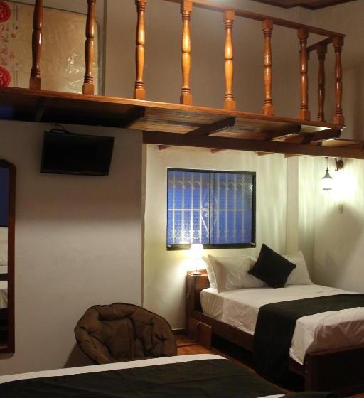 스탠다드 트리플 룸, Epoca Hotel Boutique