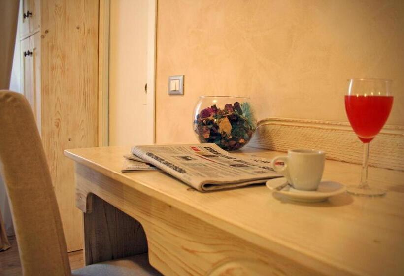 スタンダードトリプルルーム, Fiumicino Airport B&b Deluxe
