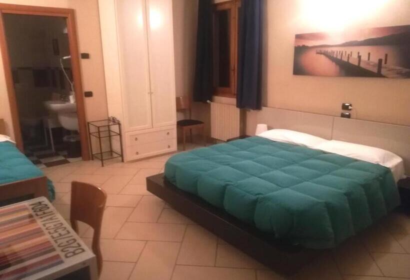 スタンダードトリプルルーム, Ristorante Albergo San Michele