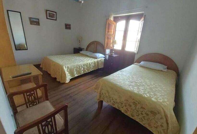 스탠다드 룸, Hostal Lluvia De Oro