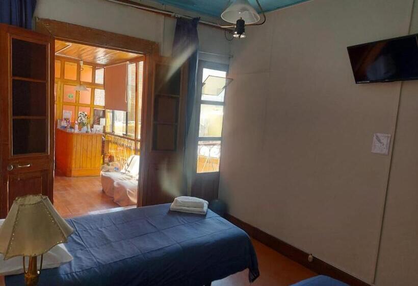 이코노미 룸 공용욕실, Hostal Lluvia De Oro