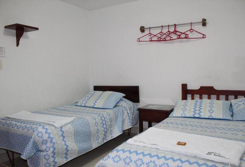 Номер Стандарт Трехместный, Hostal Isla Señorial