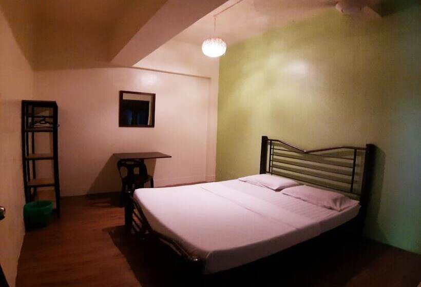 スタンダードルーム, Akinabalu Youth Hostel