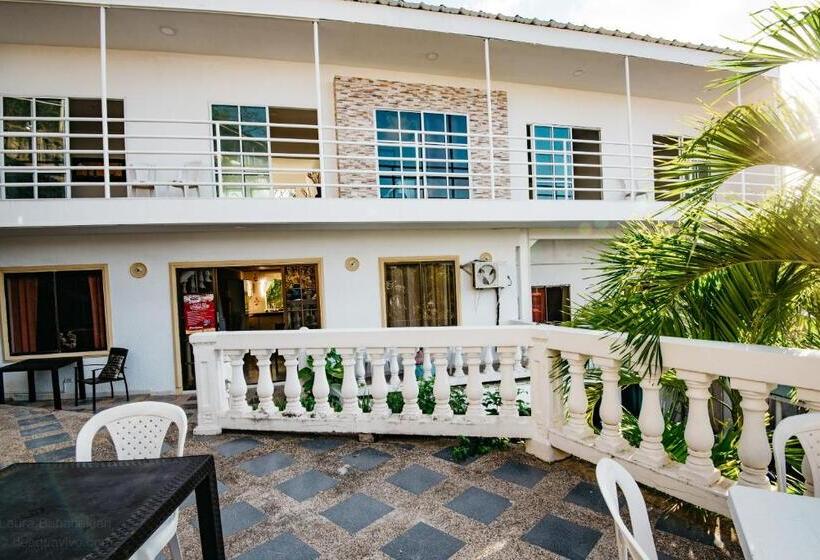 اتاق استاندارد سه تخته بدون تهویه هوا, The Rock House Eco