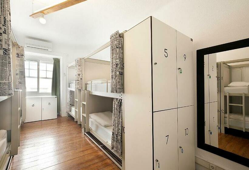 Bed in Shared Room with Shared Bathroom, Goodmorning Solo Traveller Hostel