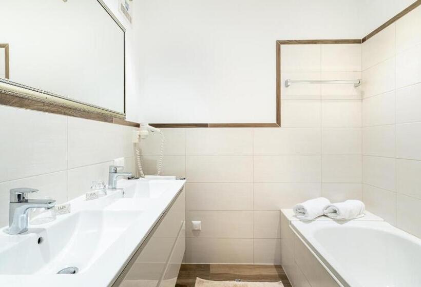 발코니가 있는 2 베드룸 아파트, Gasthof Appartements Sportalm