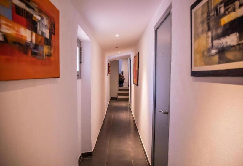 Номер Стандарт, Auberge Sainte Marguerite