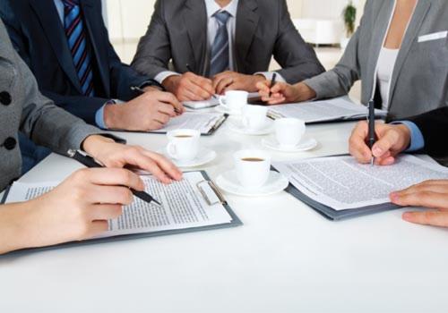 חדר משפחתי, A La Grenouille Du Jura