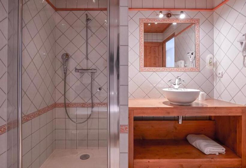 Семейный Номер, Chalet Hôtel Des 2 Gares