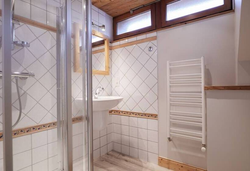 Семейный Номер, Chalet Hôtel Des 2 Gares