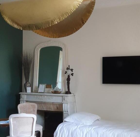 غرفة قياسية ثلاثية, Château Du Bois De La Noe