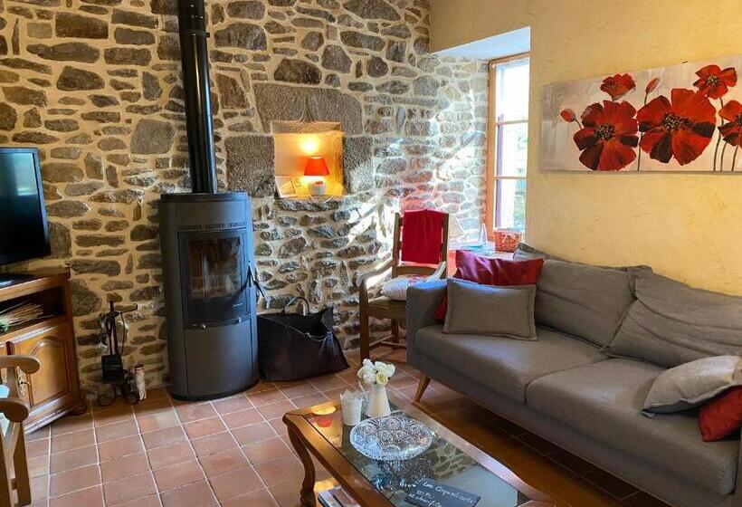 Дом 2 Спальни, Maison D Hotes & Gites Domaine De La Garaye