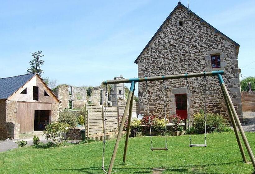 Дом 2 Спальни, Maison D Hotes & Gites Domaine De La Garaye
