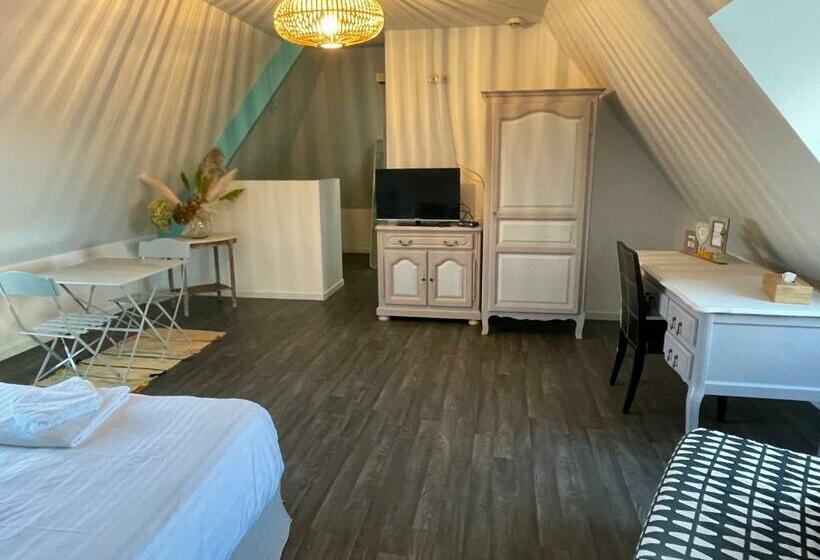 Номер Стандарт, Manoir De La Houlette