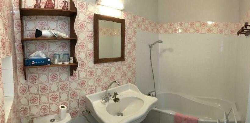 Номер Комфорт, Chambres D'hôtes La Distillerie B&b