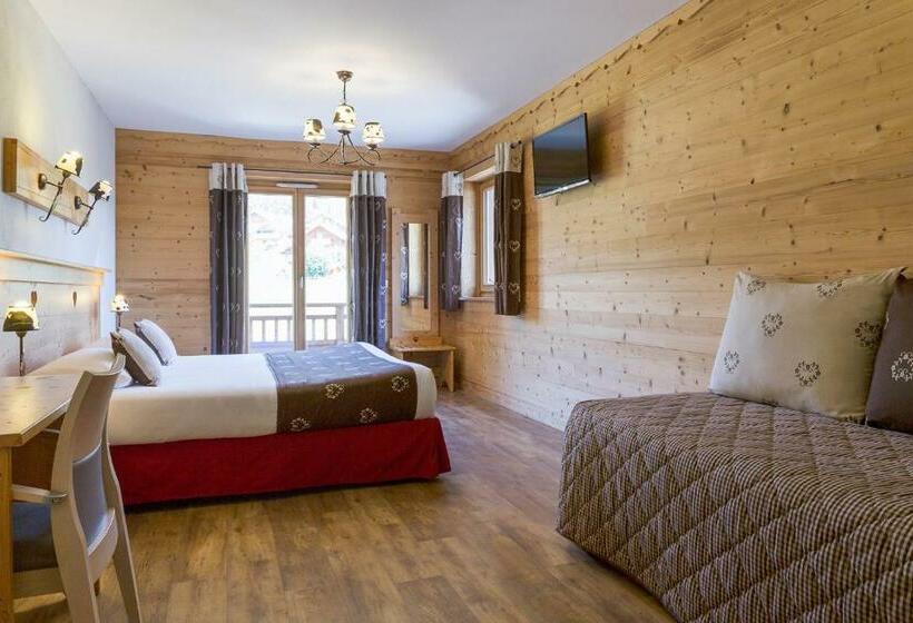 اتاق استاندارد سه نفره, Chalet Hôtel Le Beausoleil, The Originals Relais
