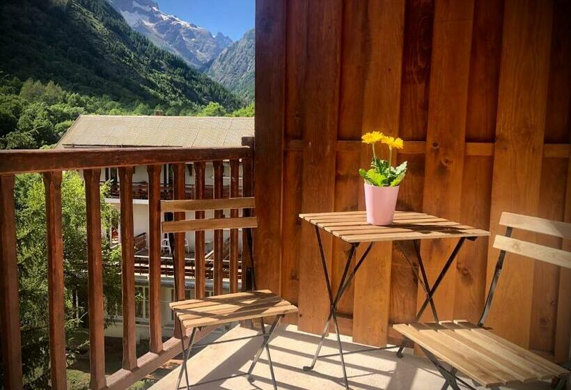 Номер Стандарт Трехместный, Auberge Saint Antoine