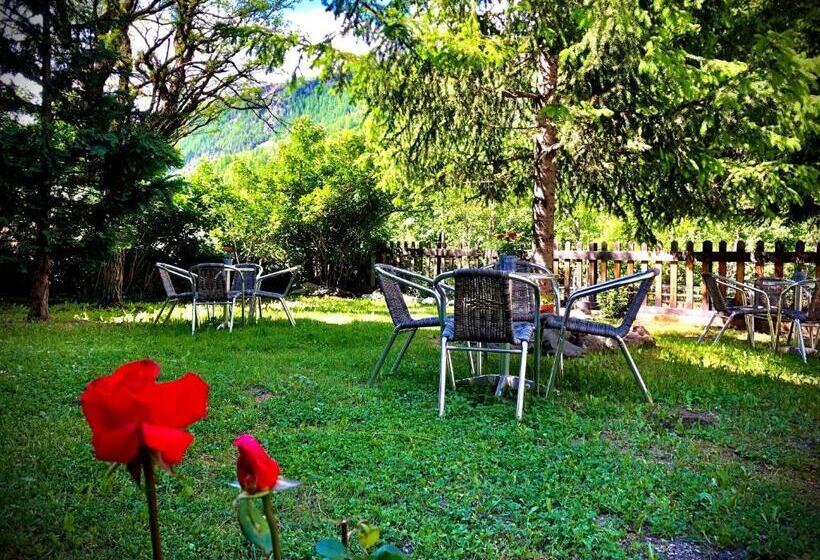 Номер Стандарт Трехместный, Auberge Saint Antoine