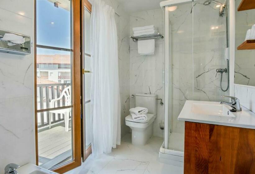 Quarto Familiar, Logis Hotel & Restaurant Bergeret Sport