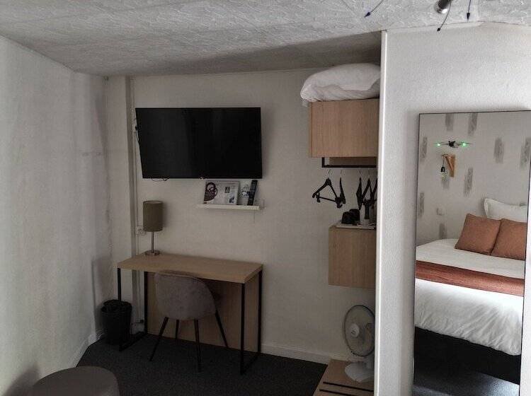 Номер Superior, Contact Hôtel Les Platanes Villeneuve Sur Lot Centre