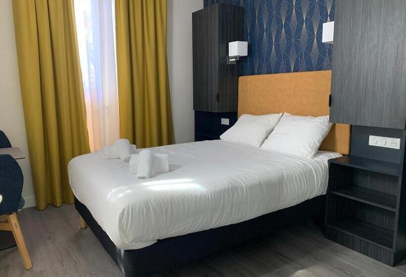 Номер Deluxe Вид на Море с Балконом, Le Cosy Riva Bella