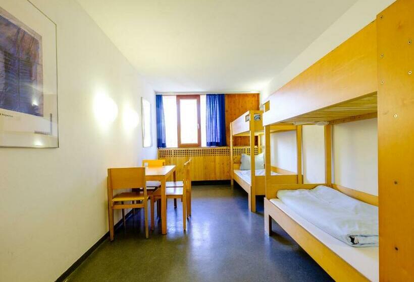 Номер Стандарт Четырехместный Совместный Санузел, Internationales Jugendgästehaus Dachau