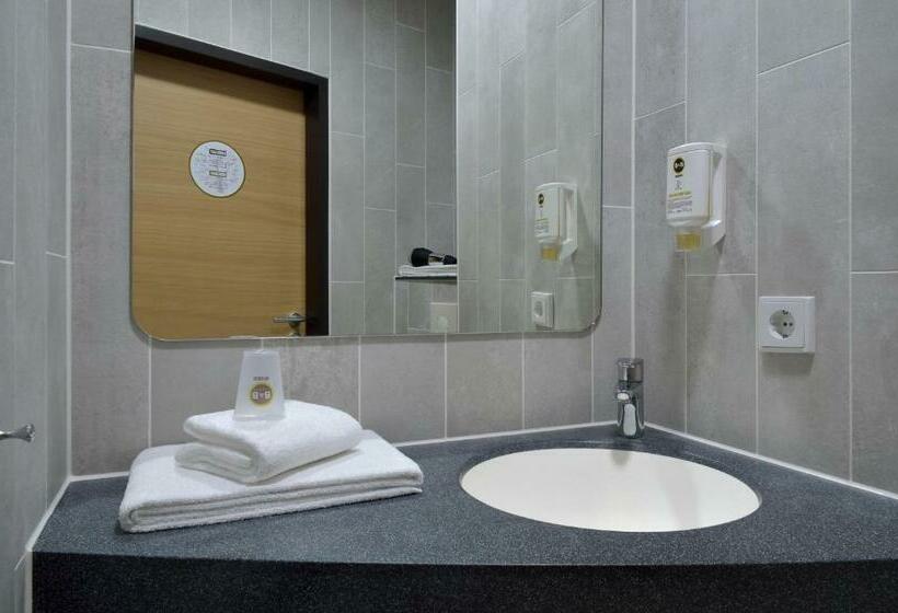 Семейный Номер, B&b Hotel Düsseldorf Airport