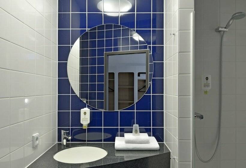 Номер Стандарт, B&b Hotel Dresden Messe
