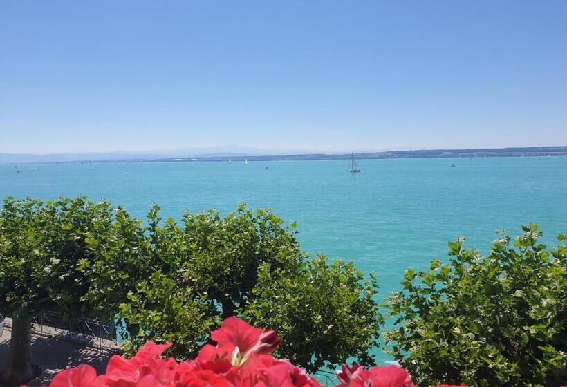 Suite with lake view, Strand Cafe Meersburg