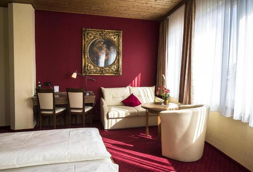 3-Bett-Standardzimmer, Weinhaus Kreuter