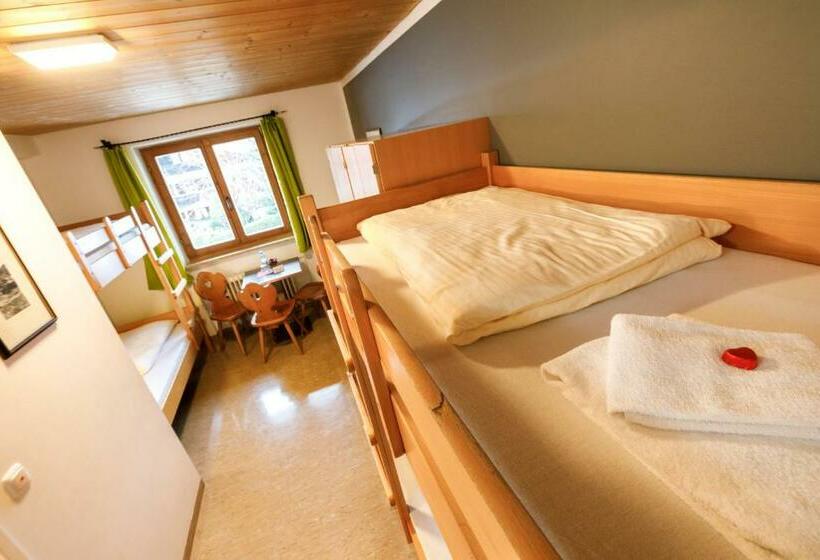 Номер Стандарт, Jugendherberge Kreuth Am Tegernsee